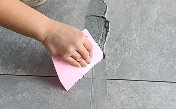 環(huán)氧彩砂好還是美縫劑好？