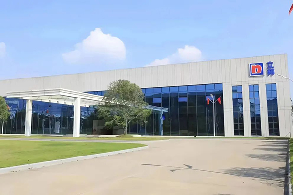 環(huán)氧紅丹防銹漆廠家電話多少?