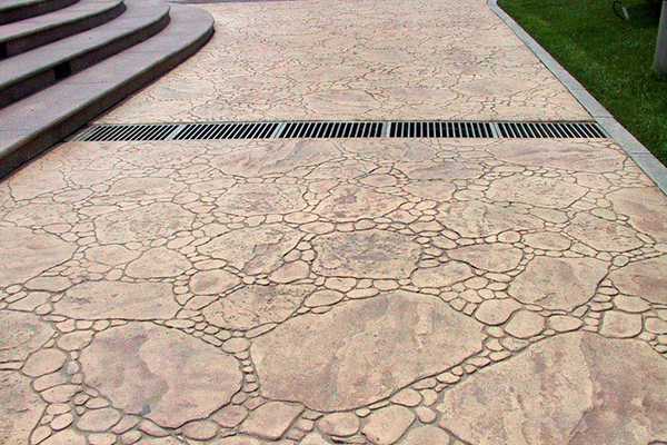 壓花地坪的優(yōu)缺點有哪些?